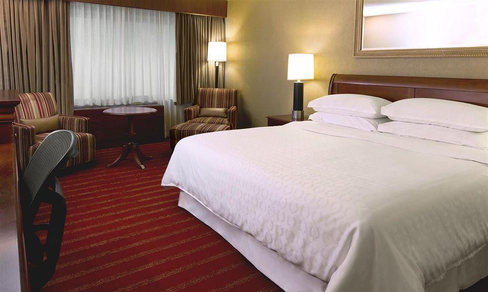 Sheraton Reston Extérieur photo