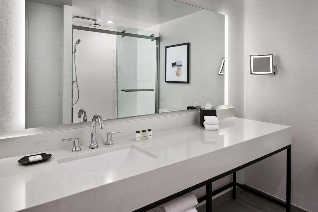 Sheraton Reston Extérieur photo