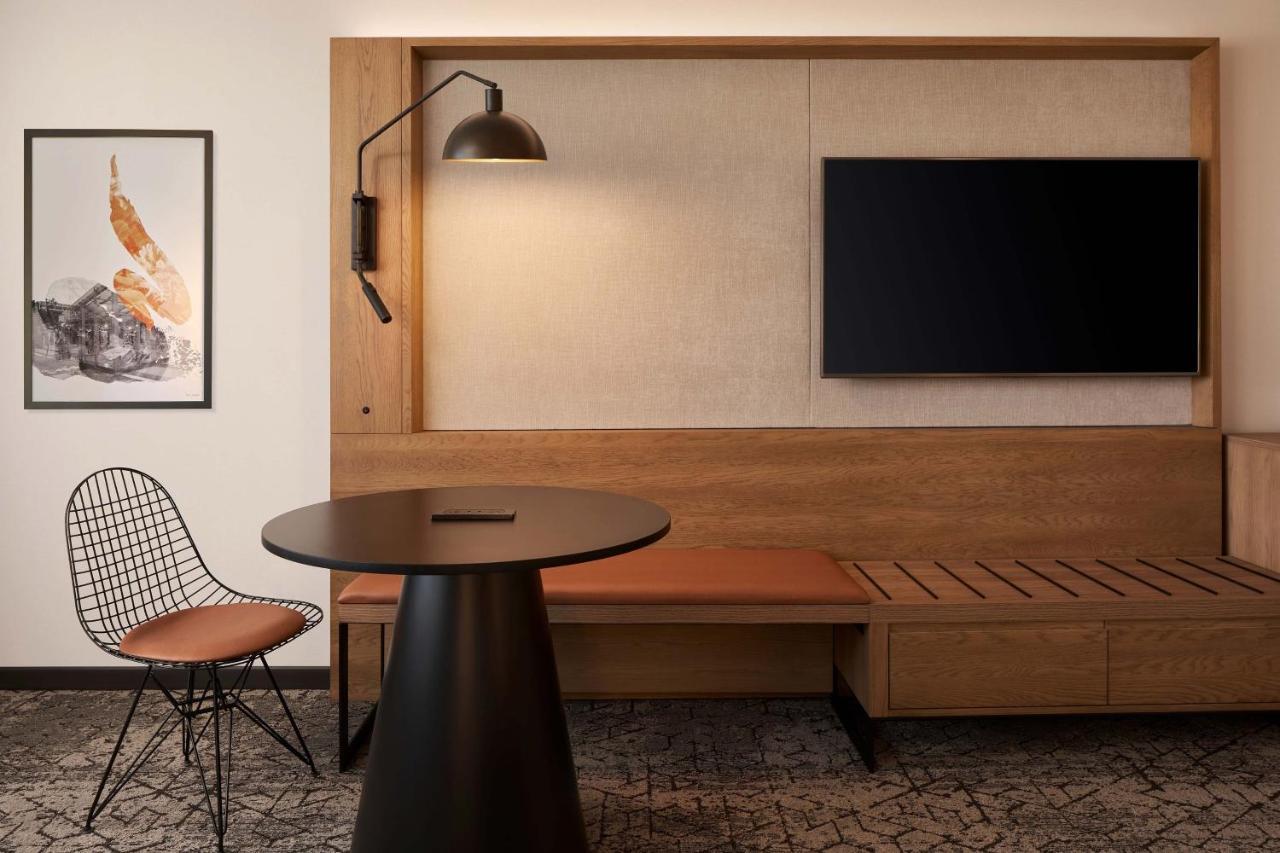 Sheraton Reston Extérieur photo