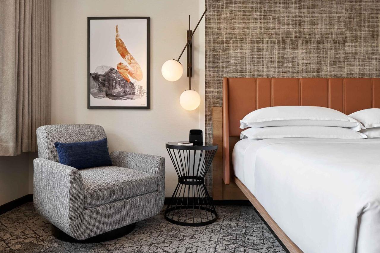 Sheraton Reston Extérieur photo
