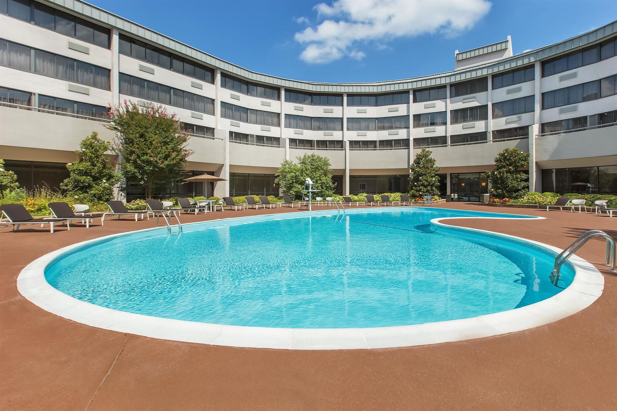 Sheraton Reston Extérieur photo