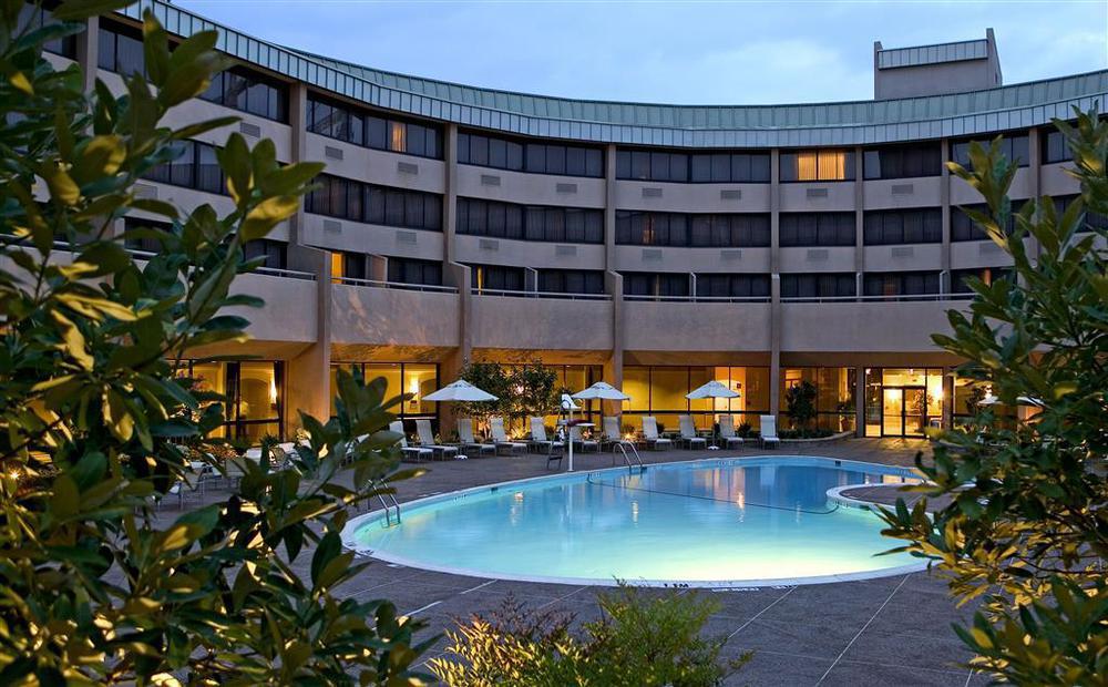 Sheraton Reston Extérieur photo
